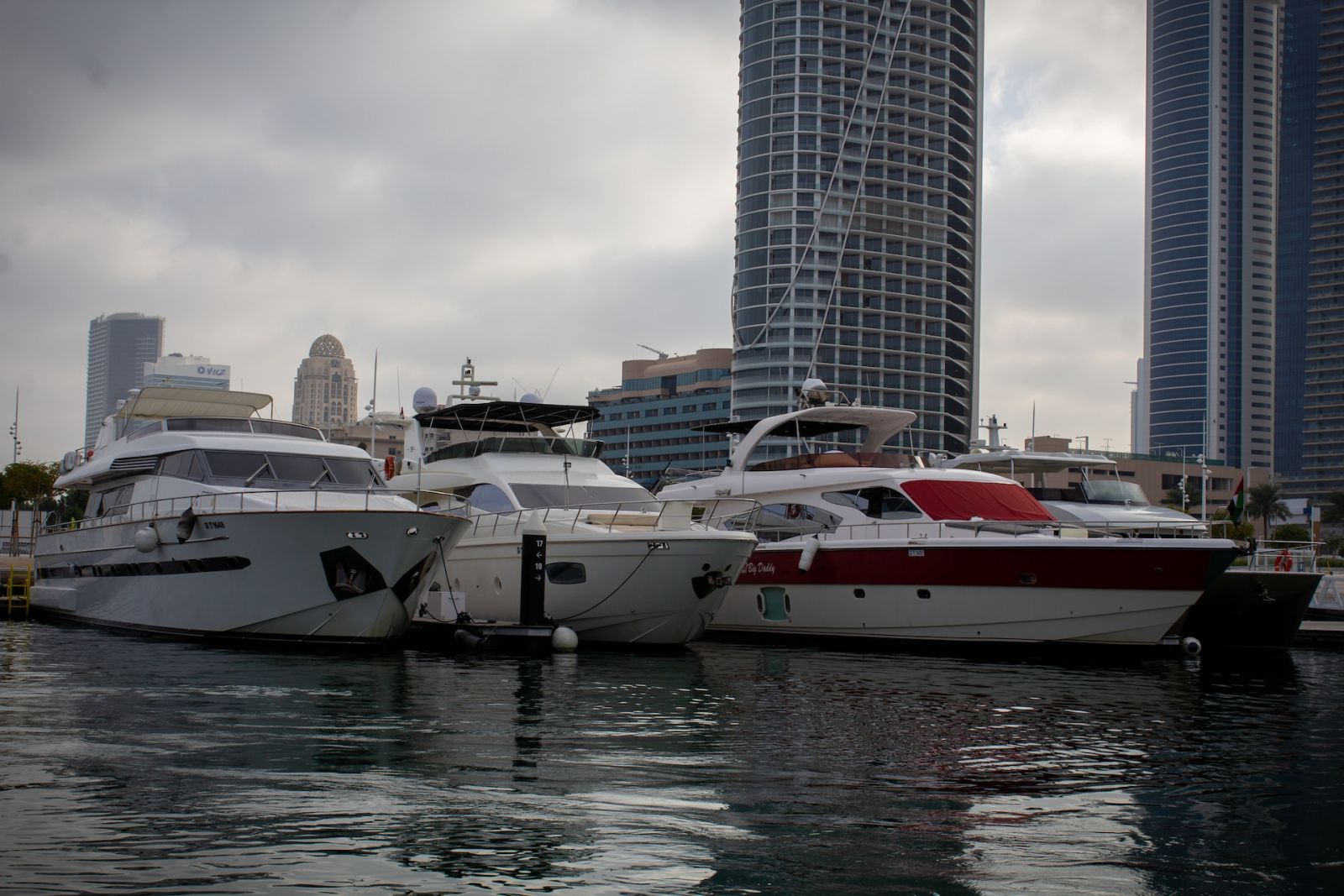 dubai prince yacht price