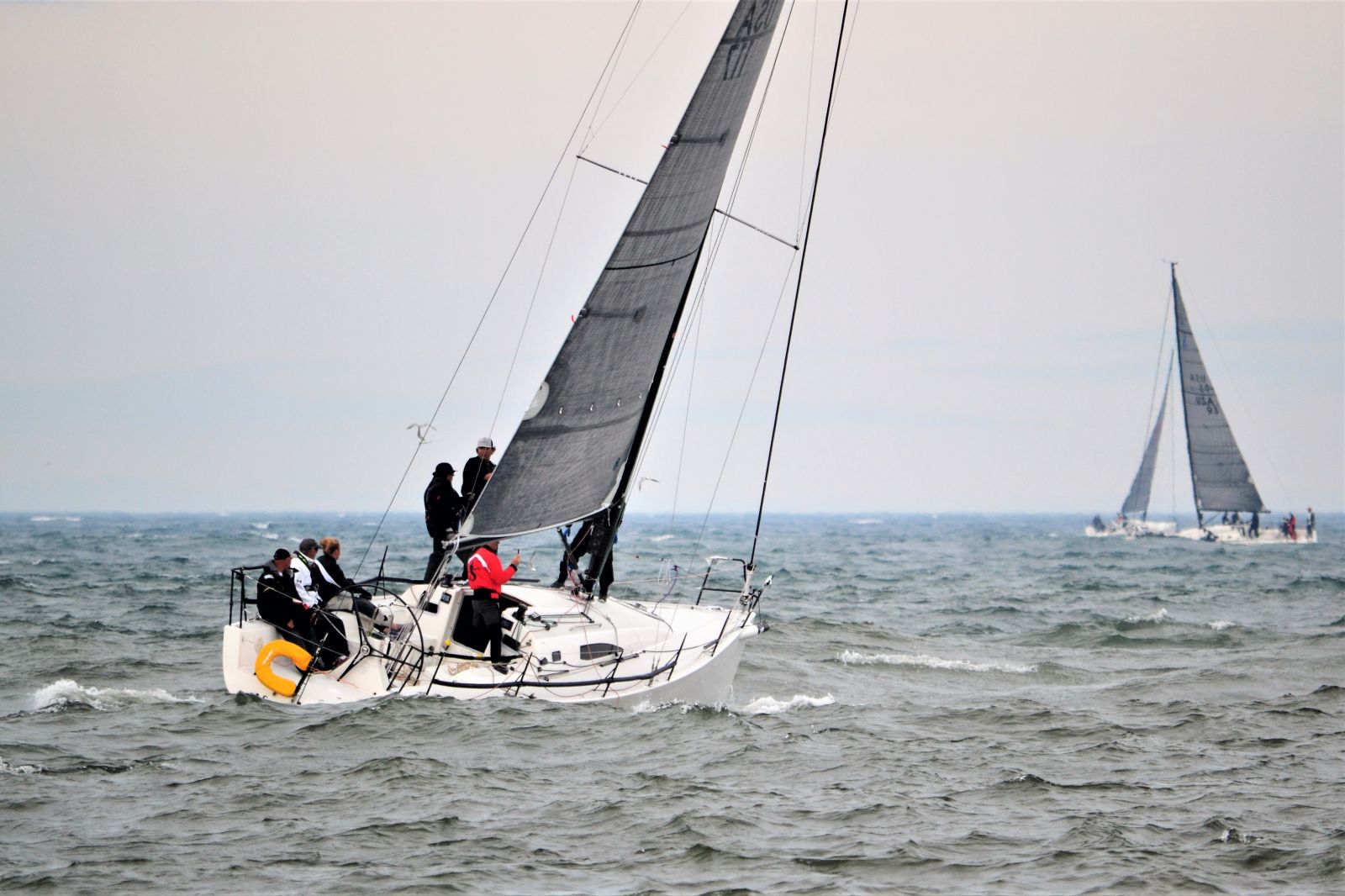 michigan sailboat charter