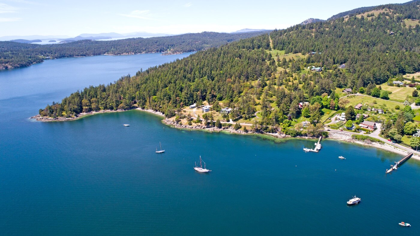 living aboard a sailboat