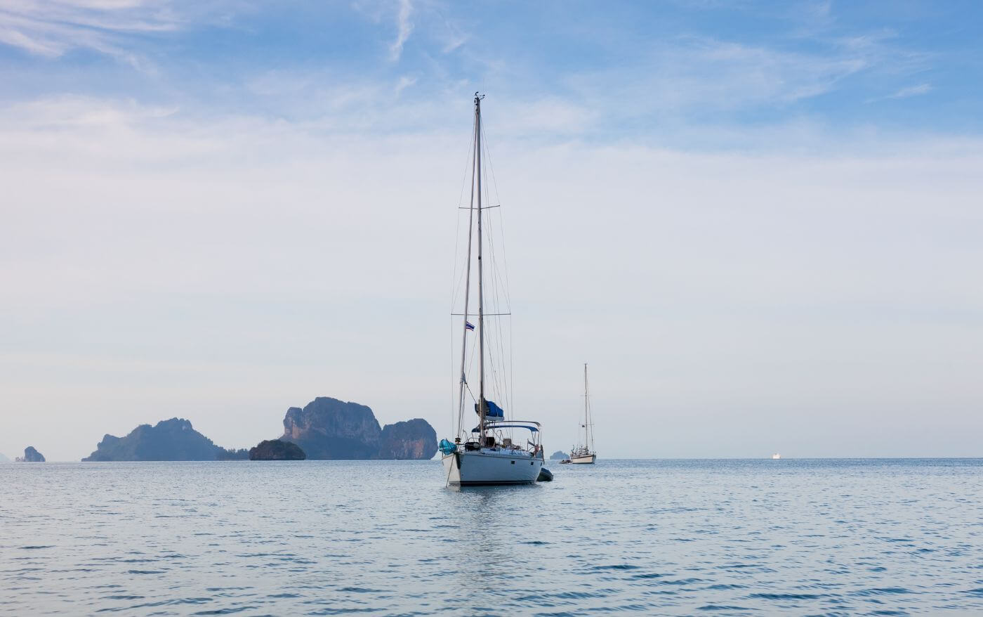 life aboard a sailboat