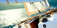 are catamarans good in rough seas
