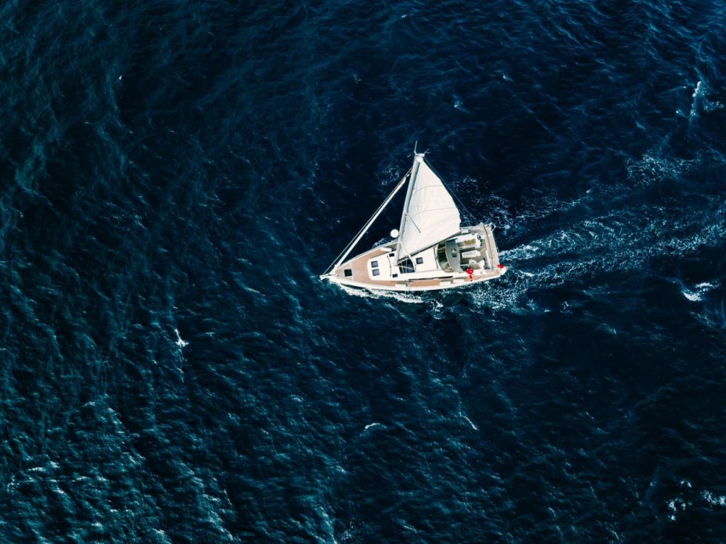 sailboat family around the world