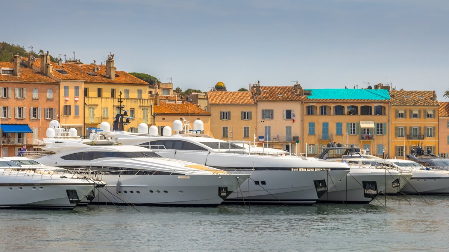 yacht hull shapes