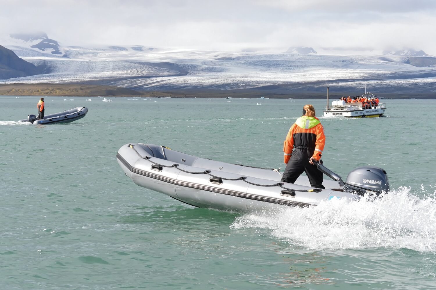 planing yacht hull