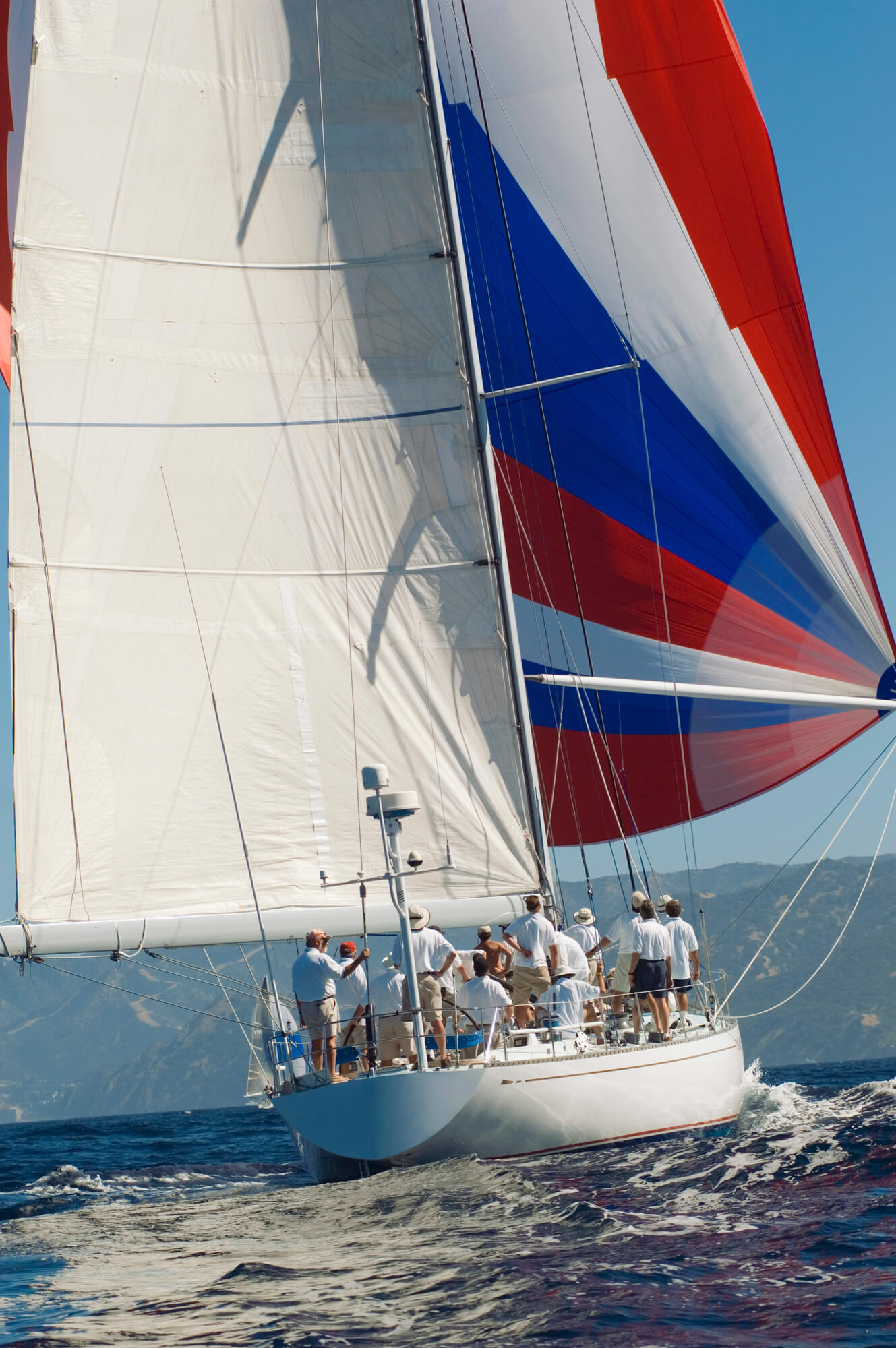 How To Rig, Set Up a Spinnaker: Full Guide - Improve Sailing