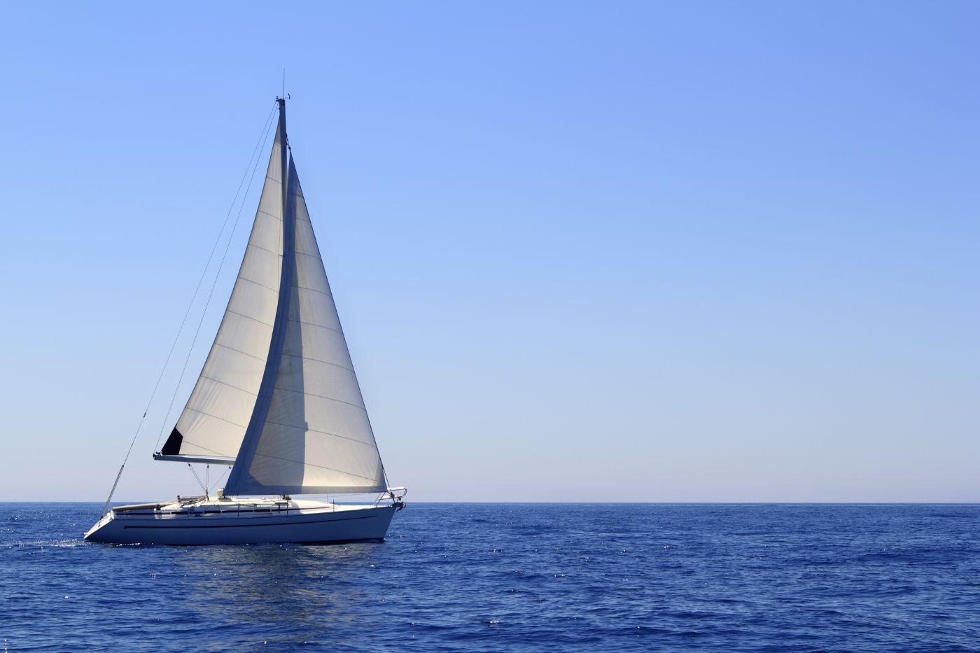 what are the sails on a sailboat