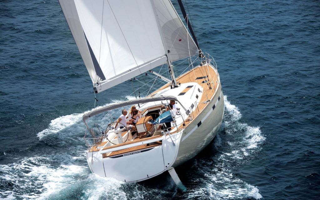 best sail yacht manufacturers