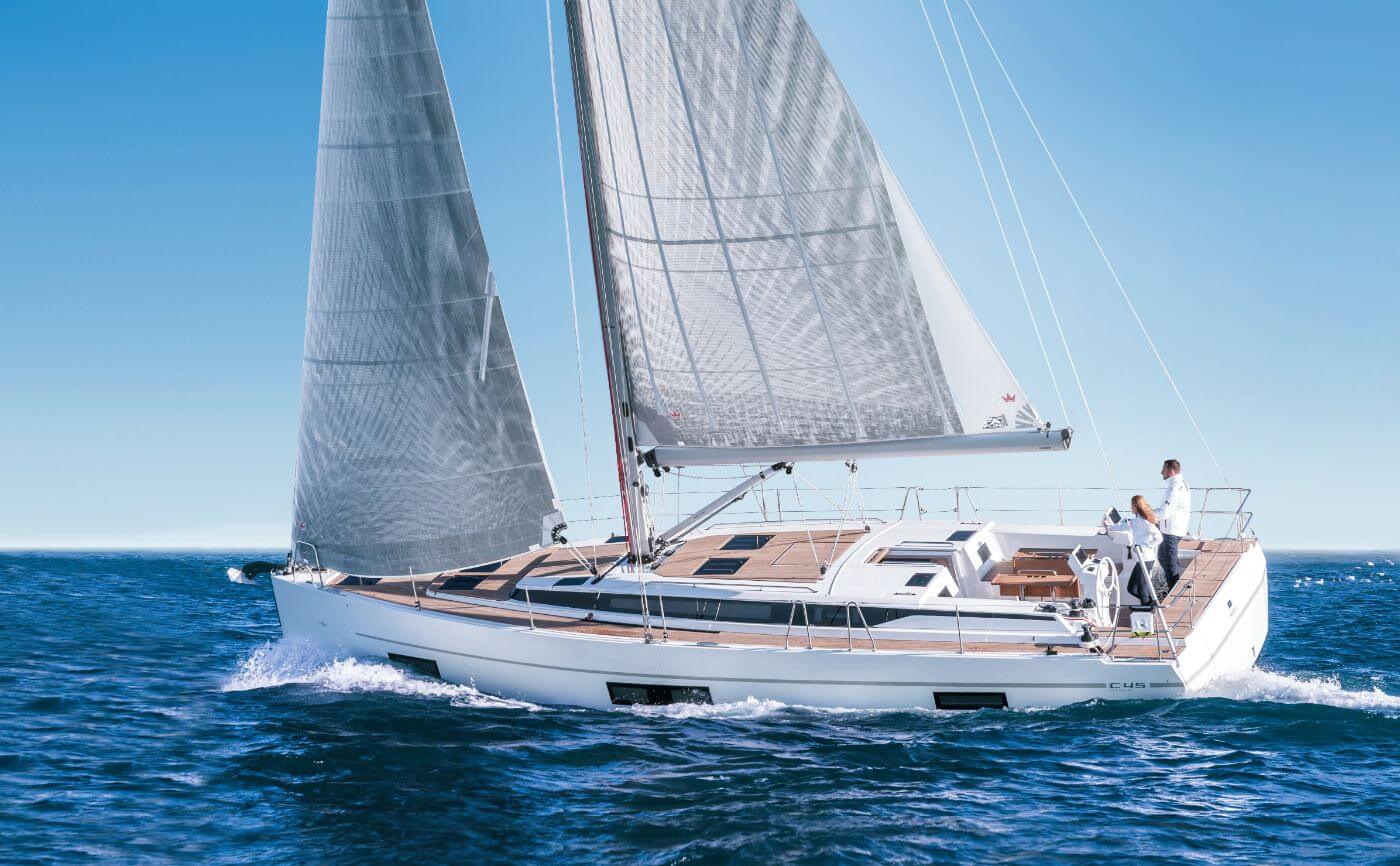 Sailing on sale yacht manufacturers