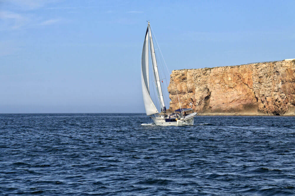 sailboat used for racing