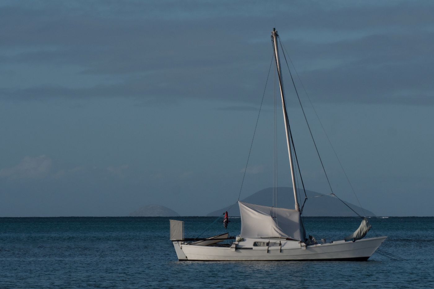 big sailboat yacht