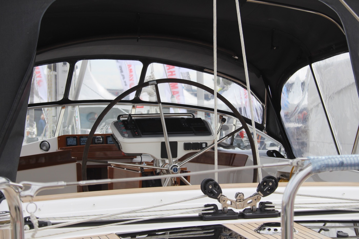 sailboat mainsheet systems