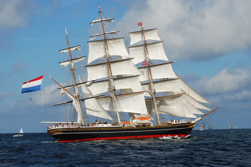 different sails on a sailboat