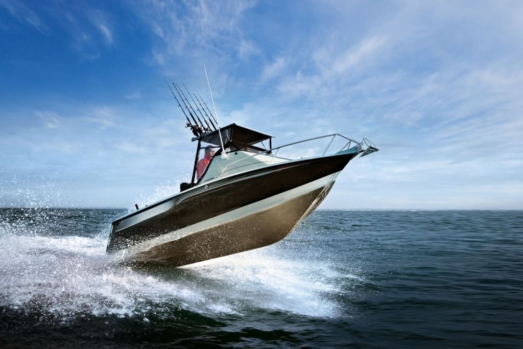 What Type of Hull Handles Rough Water the Best? - Improve ...