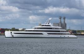 yacht charter mediterranean below deck