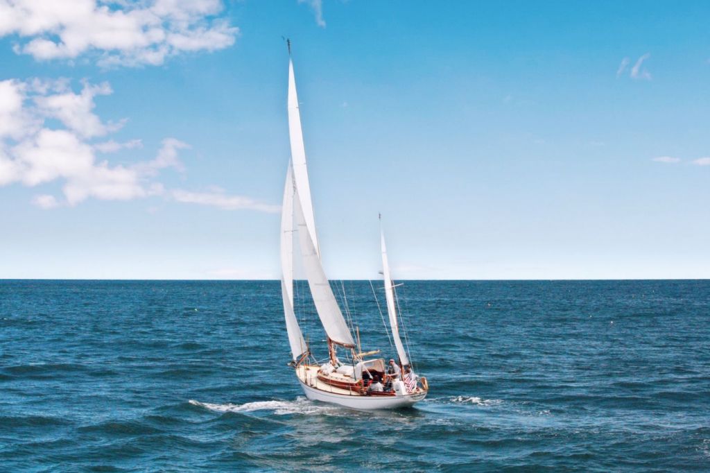 30 foot swing keel sailboat
