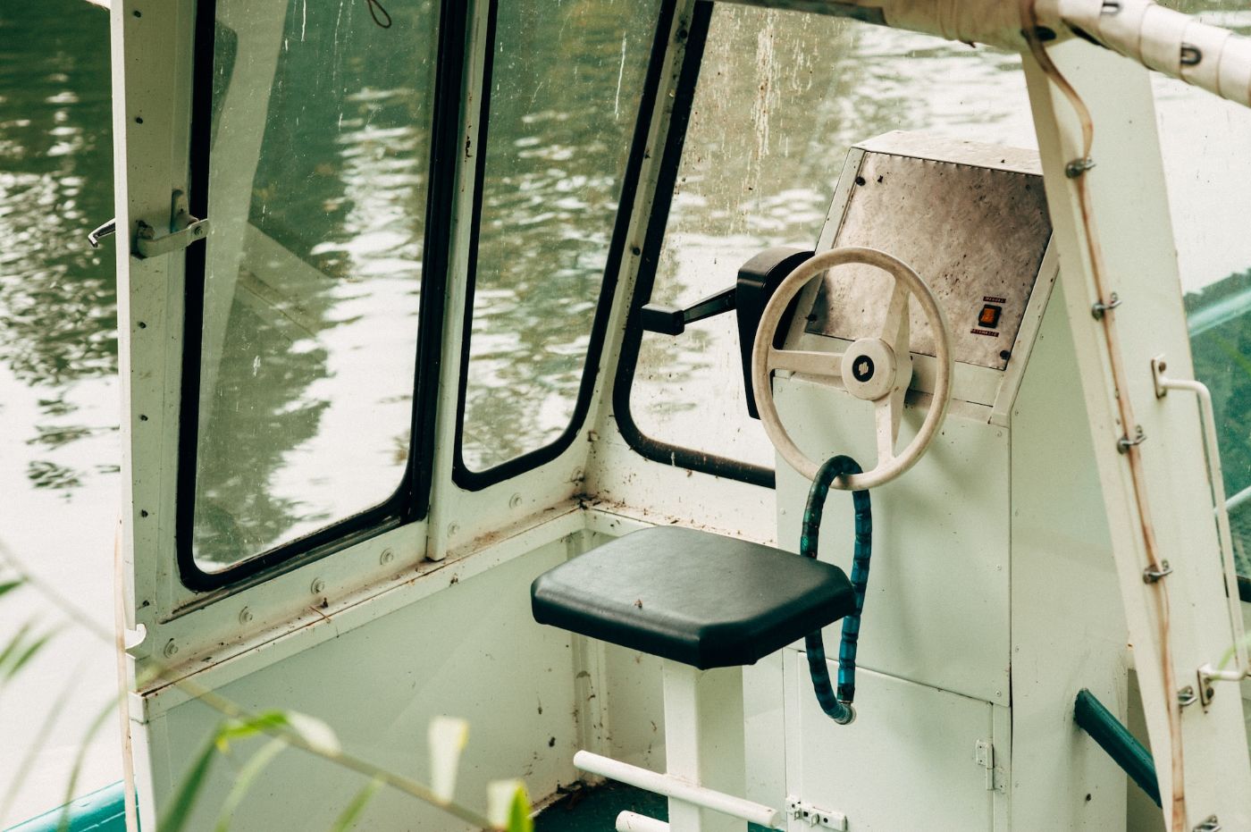 what is the wheel on a sailboat called