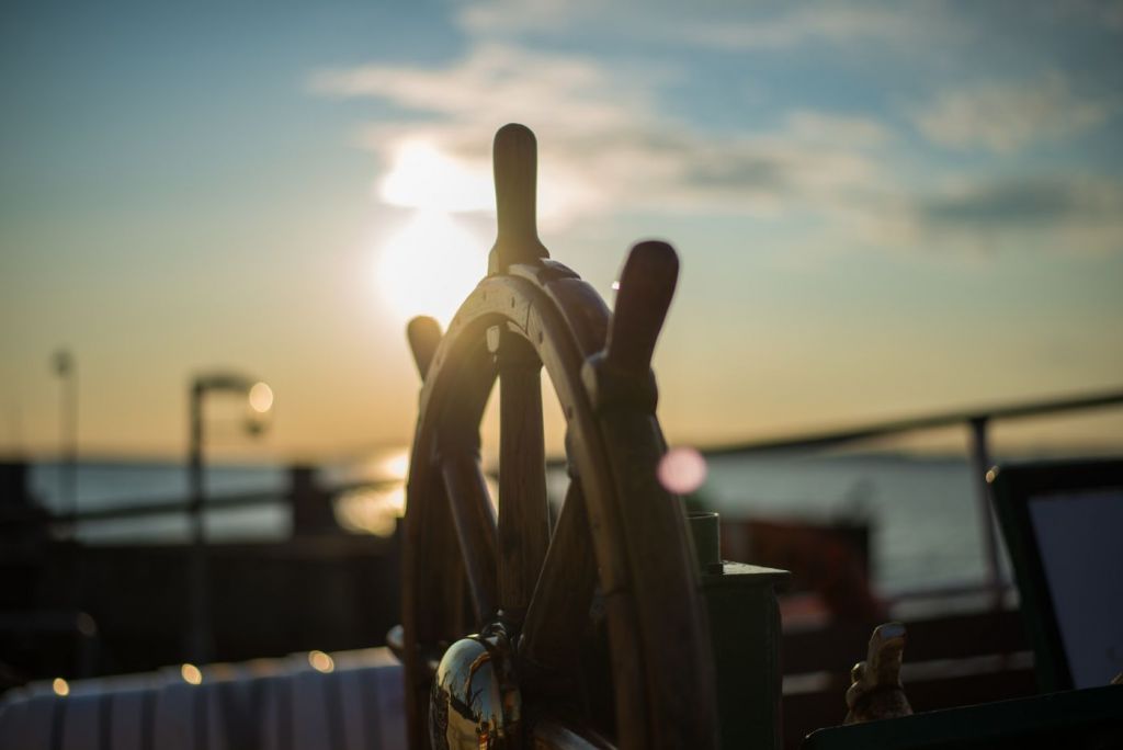 what is the steering wheel on a sailboat called