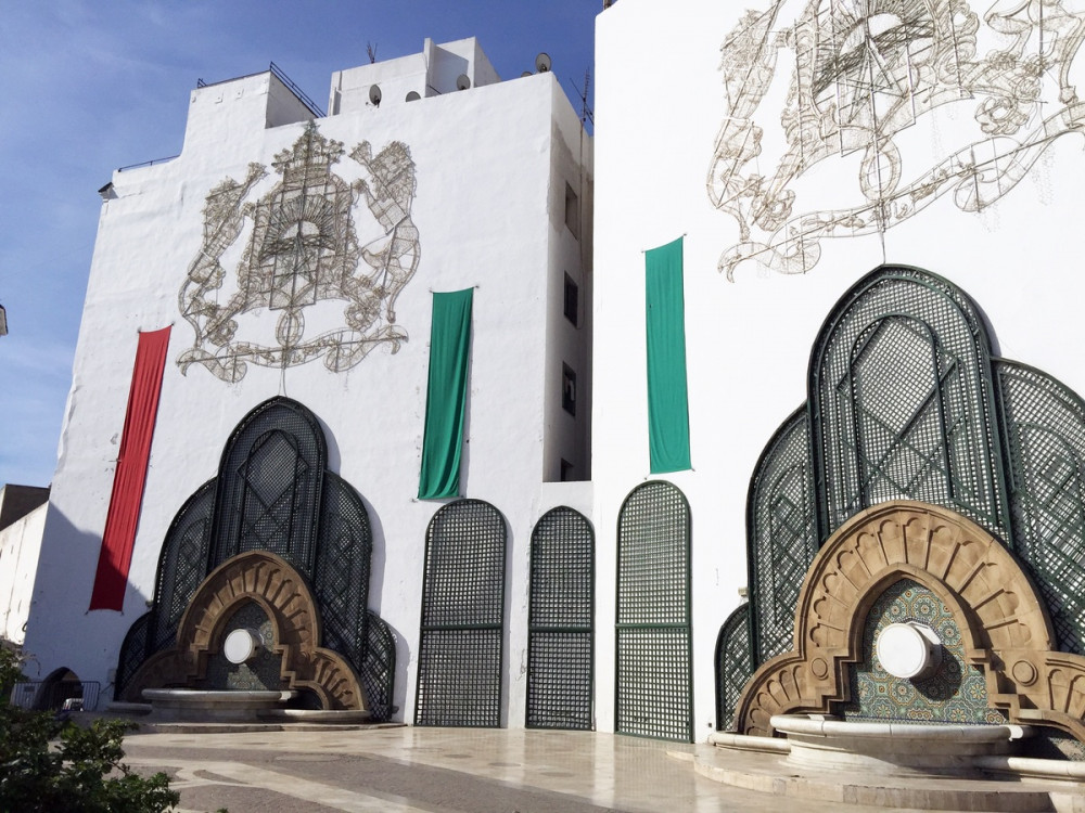 Tall white mosque in Tetouan, Morroco